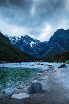 蓝月谷白水河