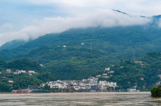 湖北宜昌三峡人家风景区夏日迷人