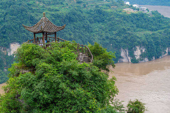 湖北宜昌三峡人家风景区夏日迷人