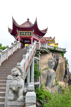 九华山东崖禅寺