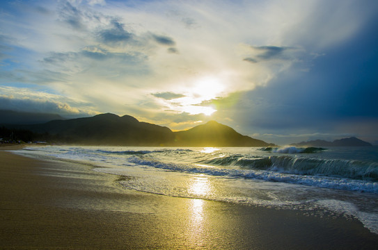 海滩日出