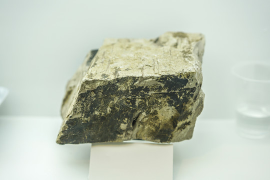 锰矿石