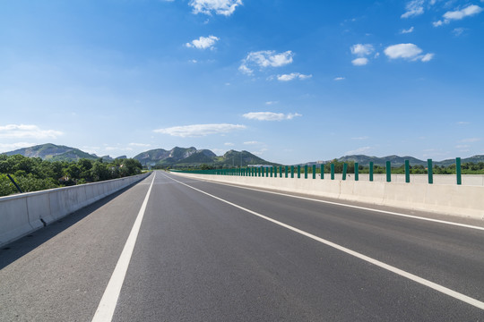 柏油马路