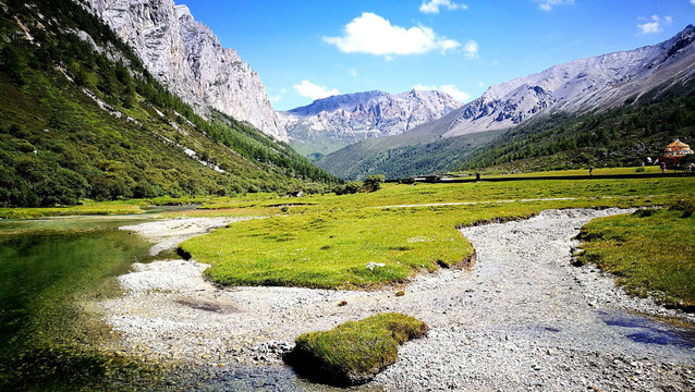 稻城亚丁风景区风光