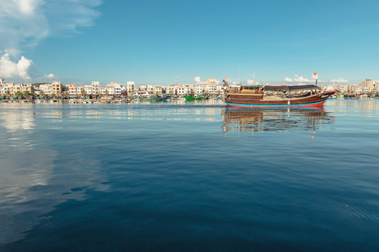 阳光海湾