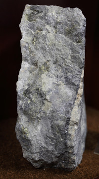蚀变岩型金矿石标本