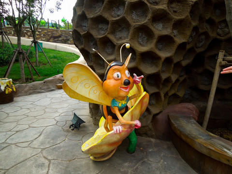 蜜蜂雕塑
