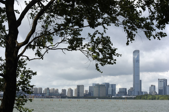 江蘇蘇州金雞湖畔高檔建筑群