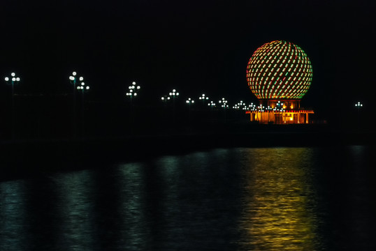 山东烟台莱山区海滨城市夜景