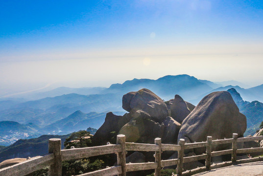 天柱山