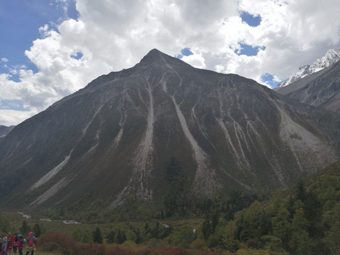 高原山谷