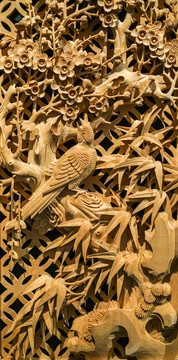 木雕喜鹊登梅图