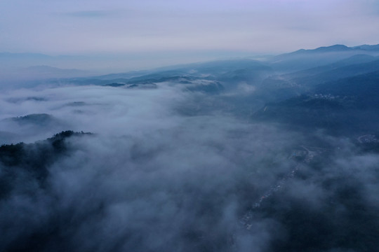 远山云海