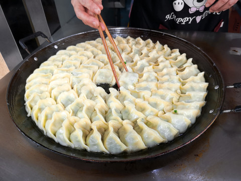 锅贴饺鲜肉煎饺