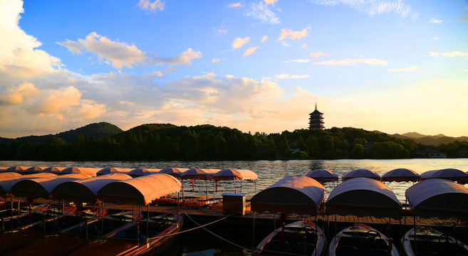 雷峰夕照