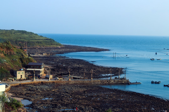 镇海角渔村