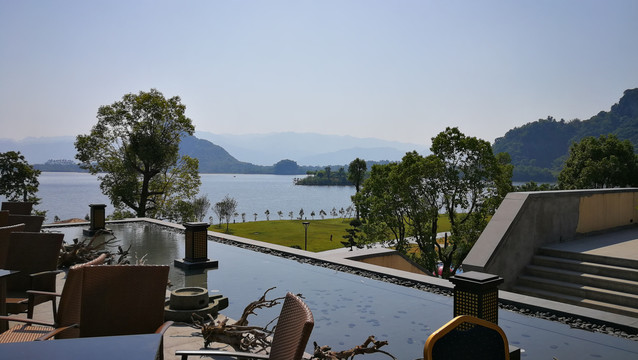 天鹅湖温泉度假村