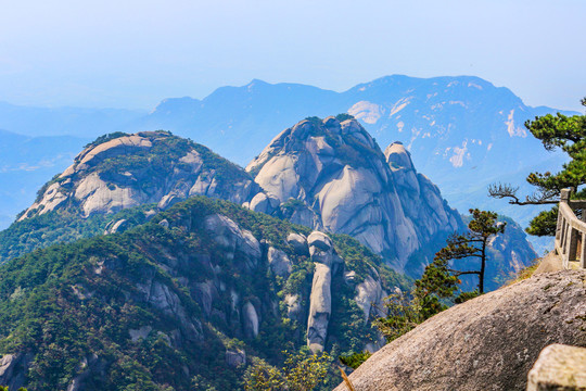 天柱山山景