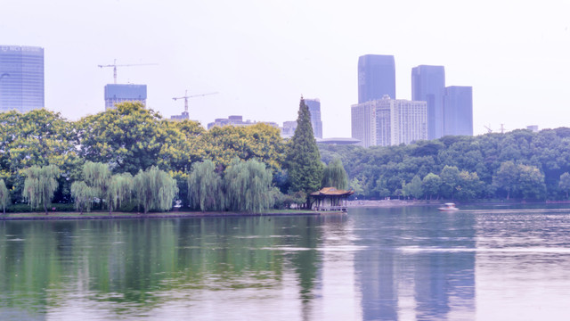 湖畔风景