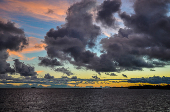 海上夕阳