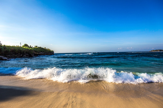 海水浪花