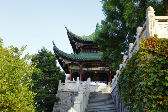 鸿恩寺