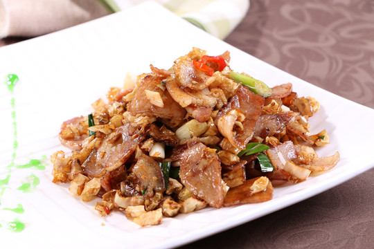 白辣椒炒臘肉