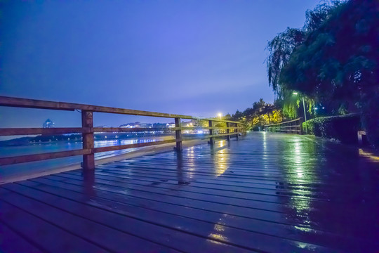 青岛海滨夜景