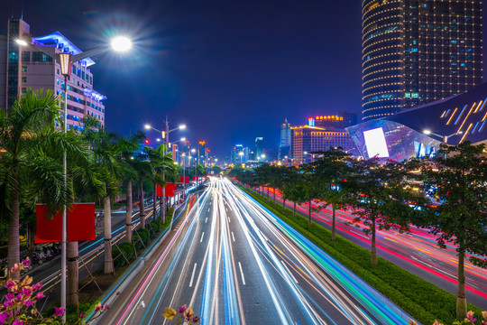 南宁民族大道夜景车流慢门