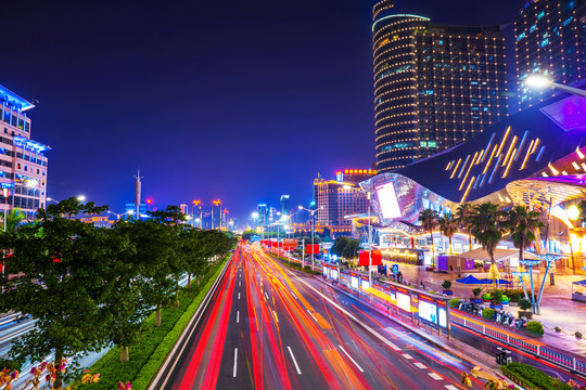 南宁民族大道夜景车流慢门