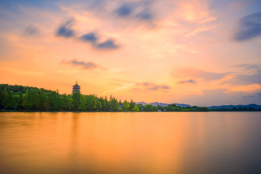 杭州西湖风光雷峰夕照