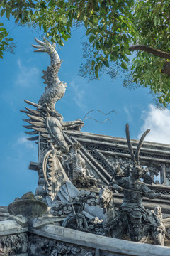 上海豫园房檐雕塑