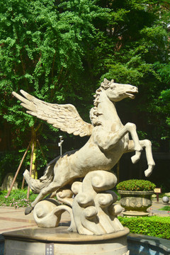 水景园林装饰西式神马雕塑