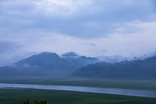 浑江日出