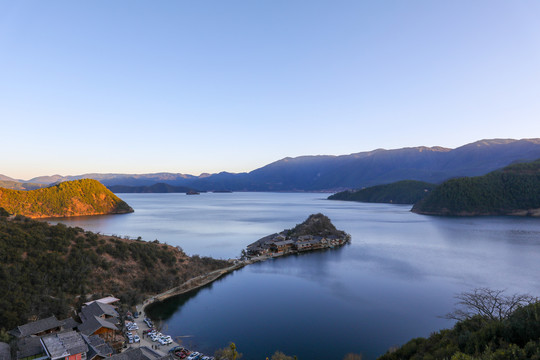 泸沽湖全景