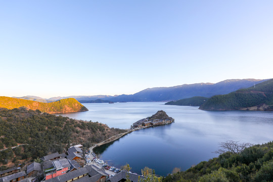 泸沽湖全景