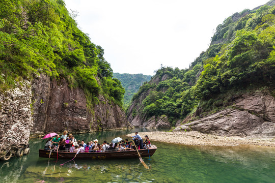 石桅岩