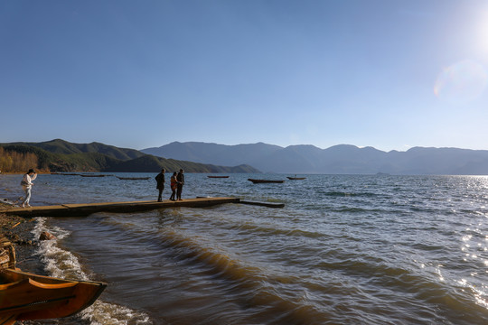 泸沽湖的栈道