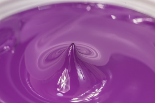 紫色颜料