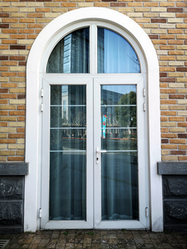 拱形玻璃门