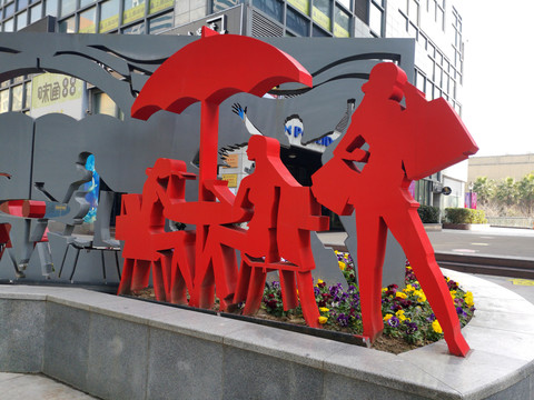 红色街头雕塑