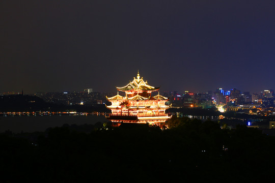 杭州吴山天风城隍阁灯光夜景