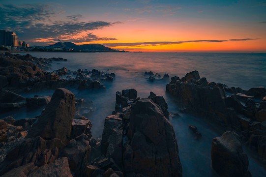 海上日出