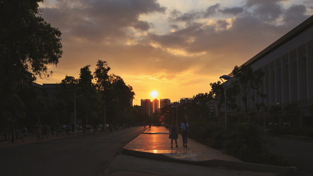 广西大学日落