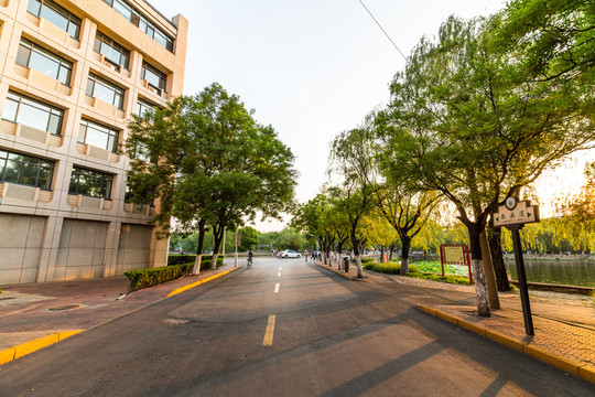 天津大学