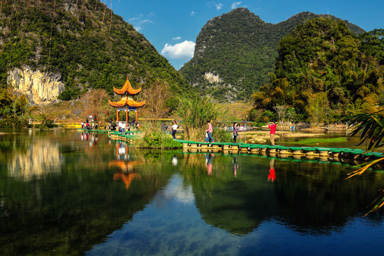 靖西鹅泉游湖风景