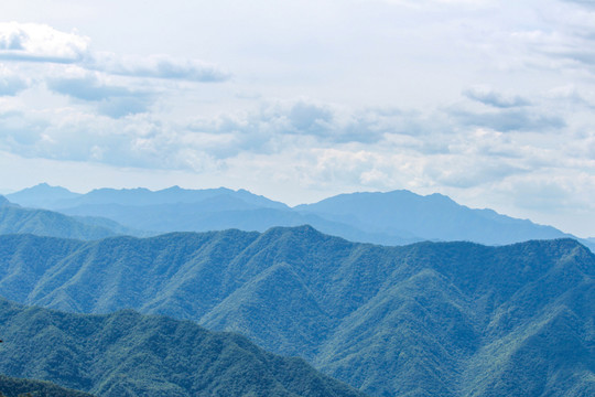 牛背梁高山风光