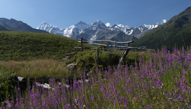 天山