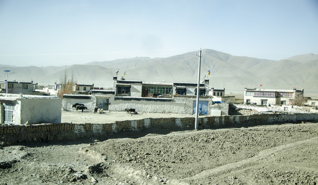 青藏高原藏民民居