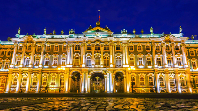俄罗斯圣彼得堡冬宫夜景